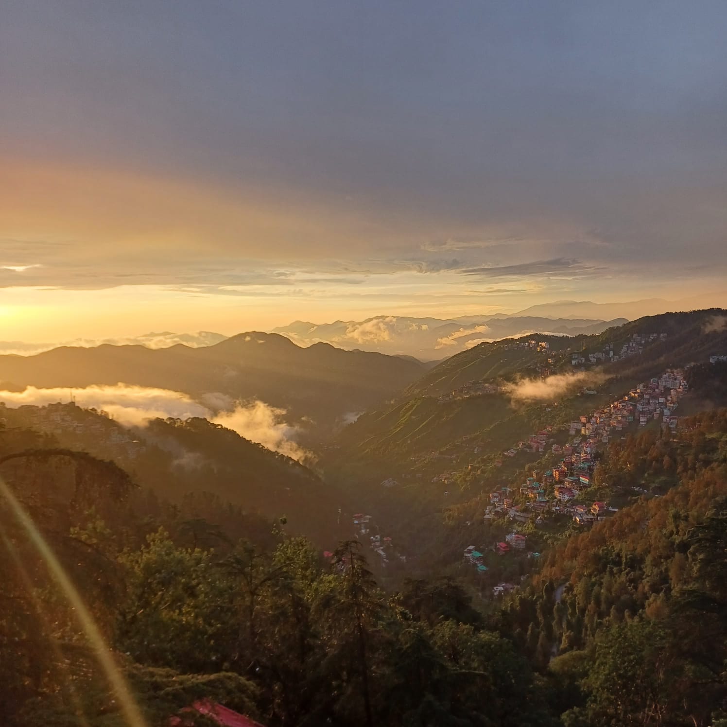 Hotel Harbans Exterior